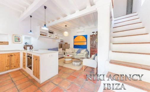 Haus in Ibiza, Balearische Inseln, Spanien 1