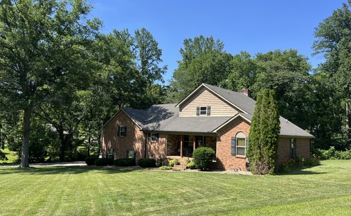 House in Cottontown, Tennessee, United States 1