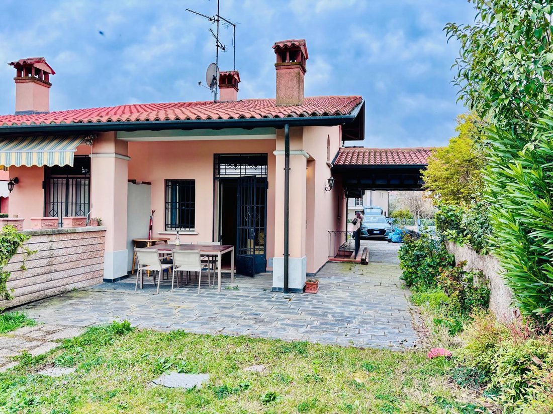 Villa in Center, Sirmione, Lombardy 1 - 18153070