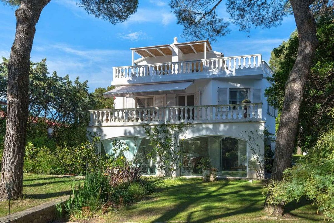 Villa in Livorno, Tuscany, Italy 1 - 12925235