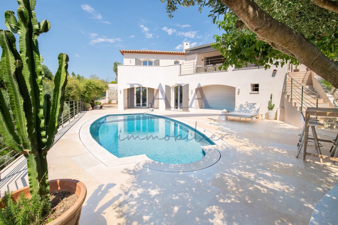 Villa in Nartelle-Noyer-Bellevue-bd des Sardinaux, Sainte-Maxime, France 2 - 18153214