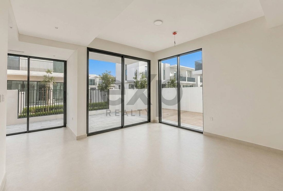 Villa in Al Yufrah 1, Al Yufrah, Dubai 4 - 18152568