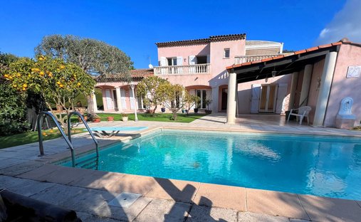 House in Le Port, Villefranche-sur-Mer, France 1