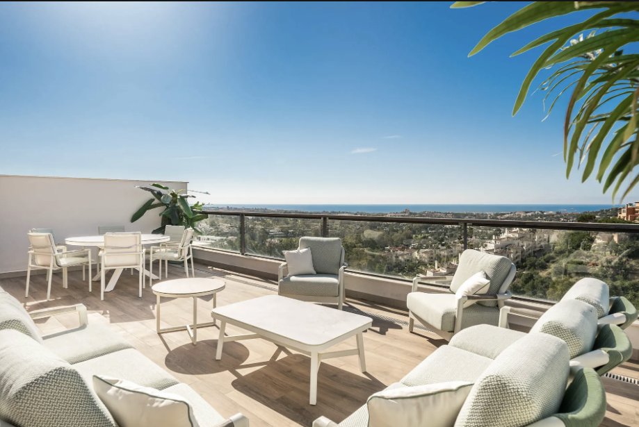 Penthouse in Nueva Andalucia, Marbella, Spain 1 - 18153240