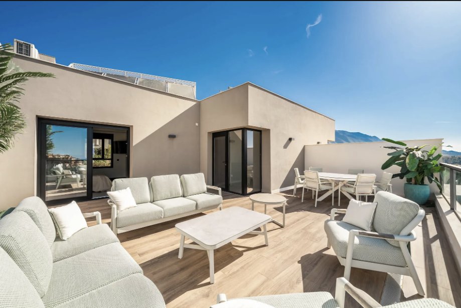 Penthouse in Nueva Andalucia, Marbella, Spain 5 - 18153240