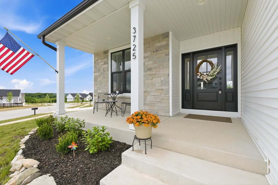 House in Waukesha, Wisconsin, United States 2 - 18152526
