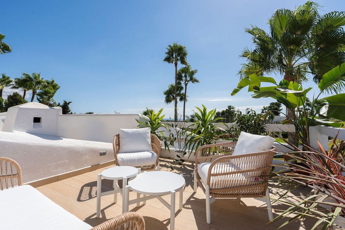 Penthouse in Nueva Andalucia, Marbella, Spain 3 - 18153230