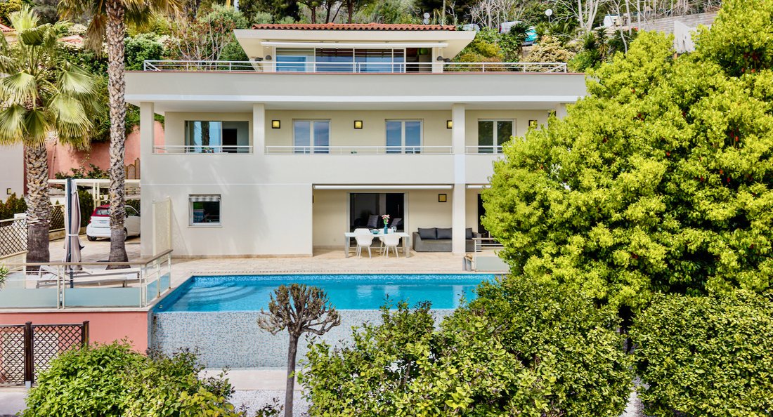 Villa in Èze, Provence-Alpes-Côte d'Azur, France 1 - 17717976