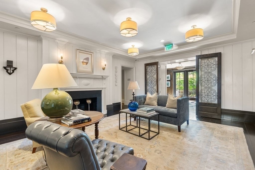 Condo in Wellesley, Massachusetts, United States 3 - 18153154