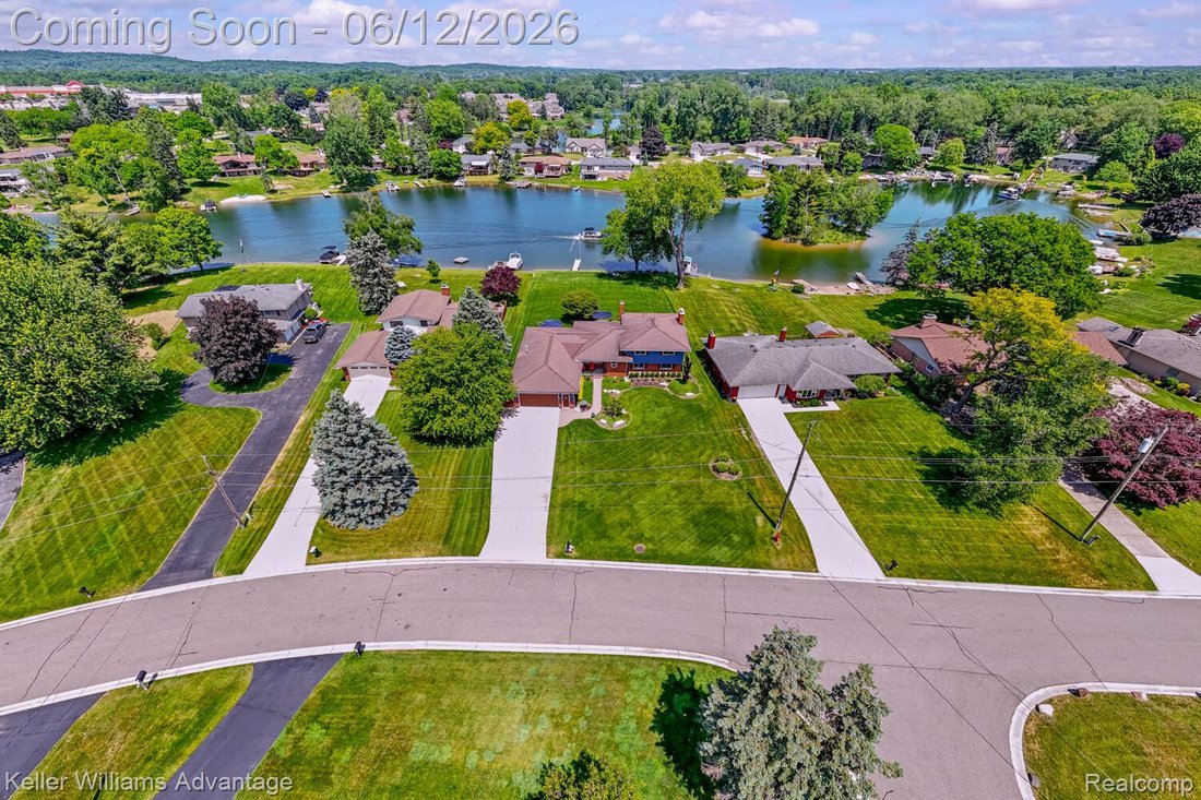 House in White Lake charter Township, Michigan, United States 4 - 18152494