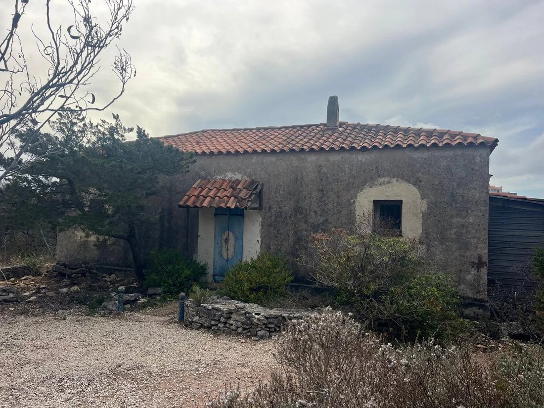 Land in France 5 - 18153204