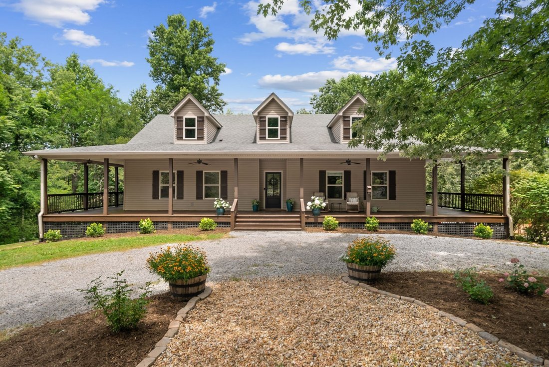 House in Columbia, Tennessee, United States 1 - 18152535