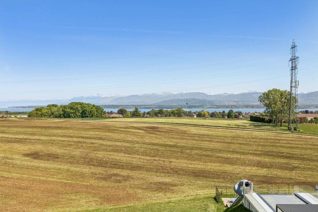 Founex, Vaud, Switzerland 5 - 18153425