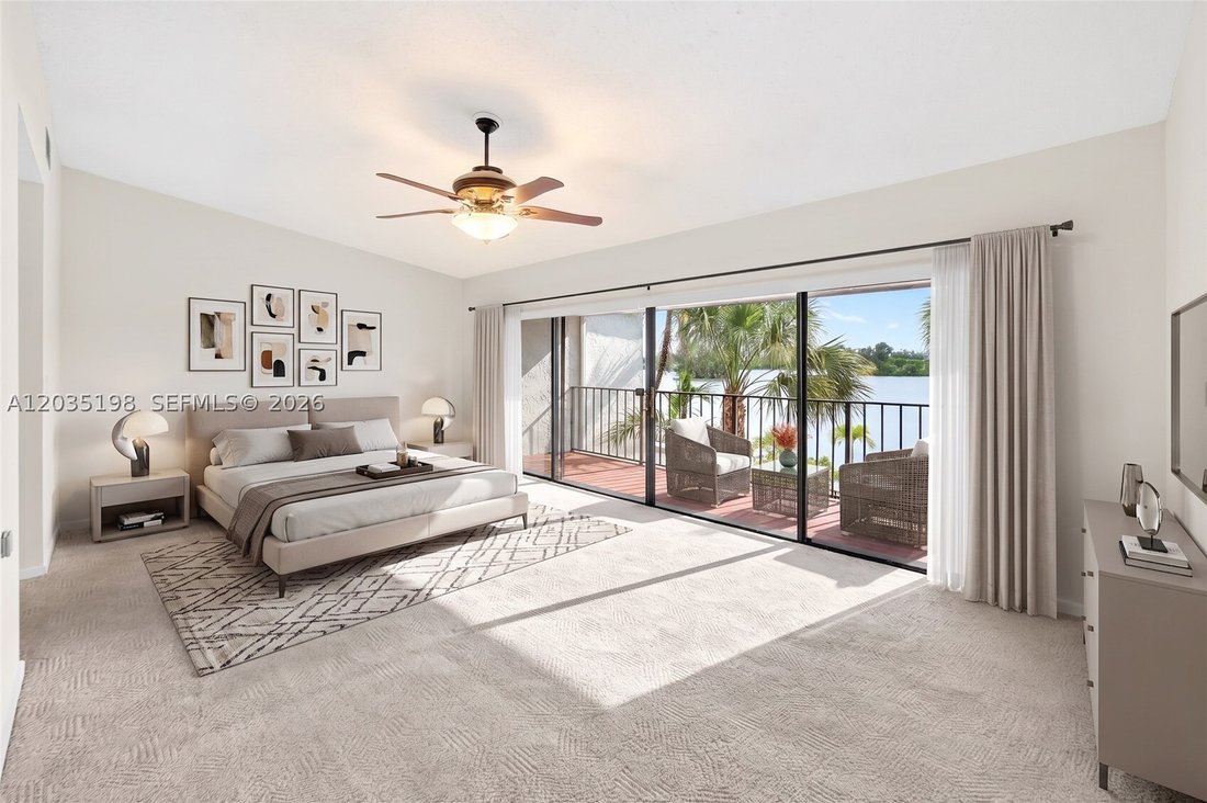 Townhouse in Miami, Florida, United States 3 - 18152418