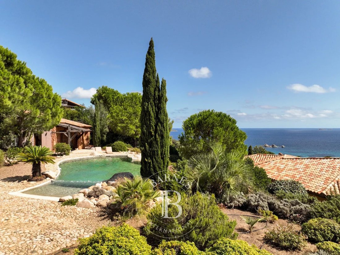 Villa in Porto-Vecchio, Corsica, France 2 - 18153394