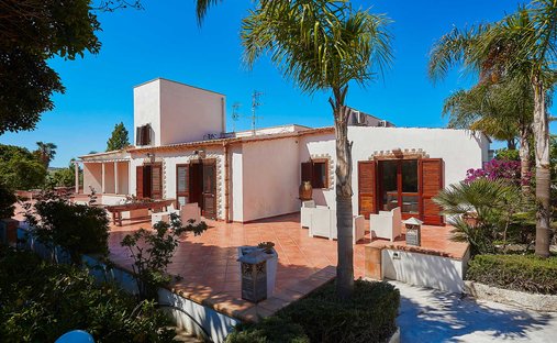 Villa in Valderice, Sicily, Italy 1