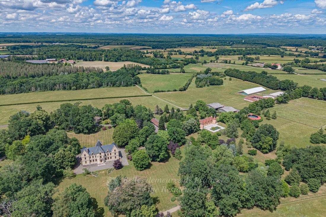 Castle in Sancoins, Centre-Val de Loire, France 2 - 17223192