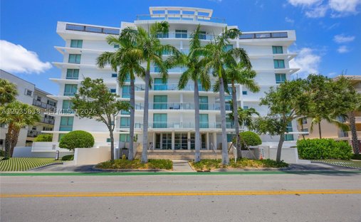 Condo in Bal Harbour, Florida, United States 1