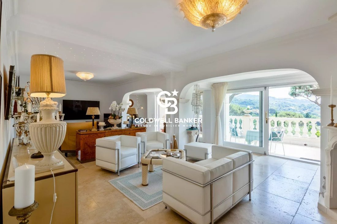 Villa in La Croix-Valmer, Provence-Alpes-Côte d'Azur, France 4 - 18153331