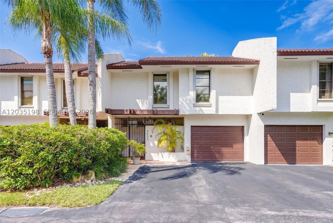 Townhouse in Miami, Florida, United States 5 - 18152418