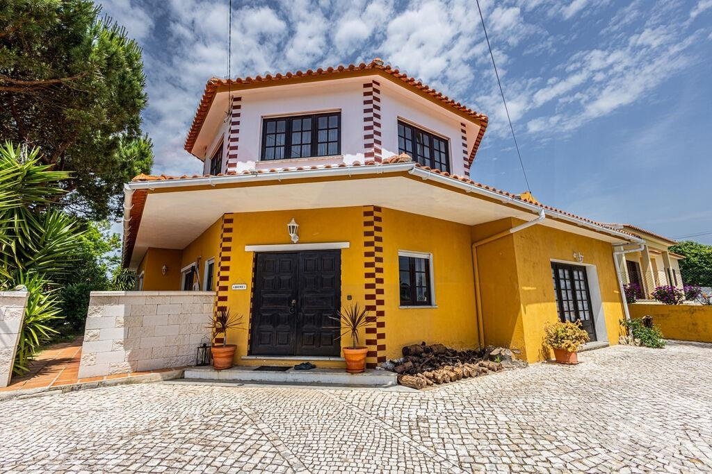 Townhouse in Nadadouro, Leiria District, Portugal 1 - 18153591