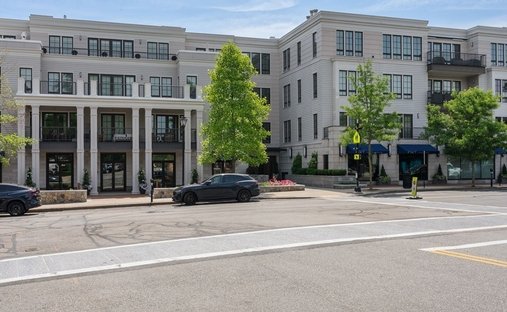 Condo in Wellesley, Massachusetts, United States 1