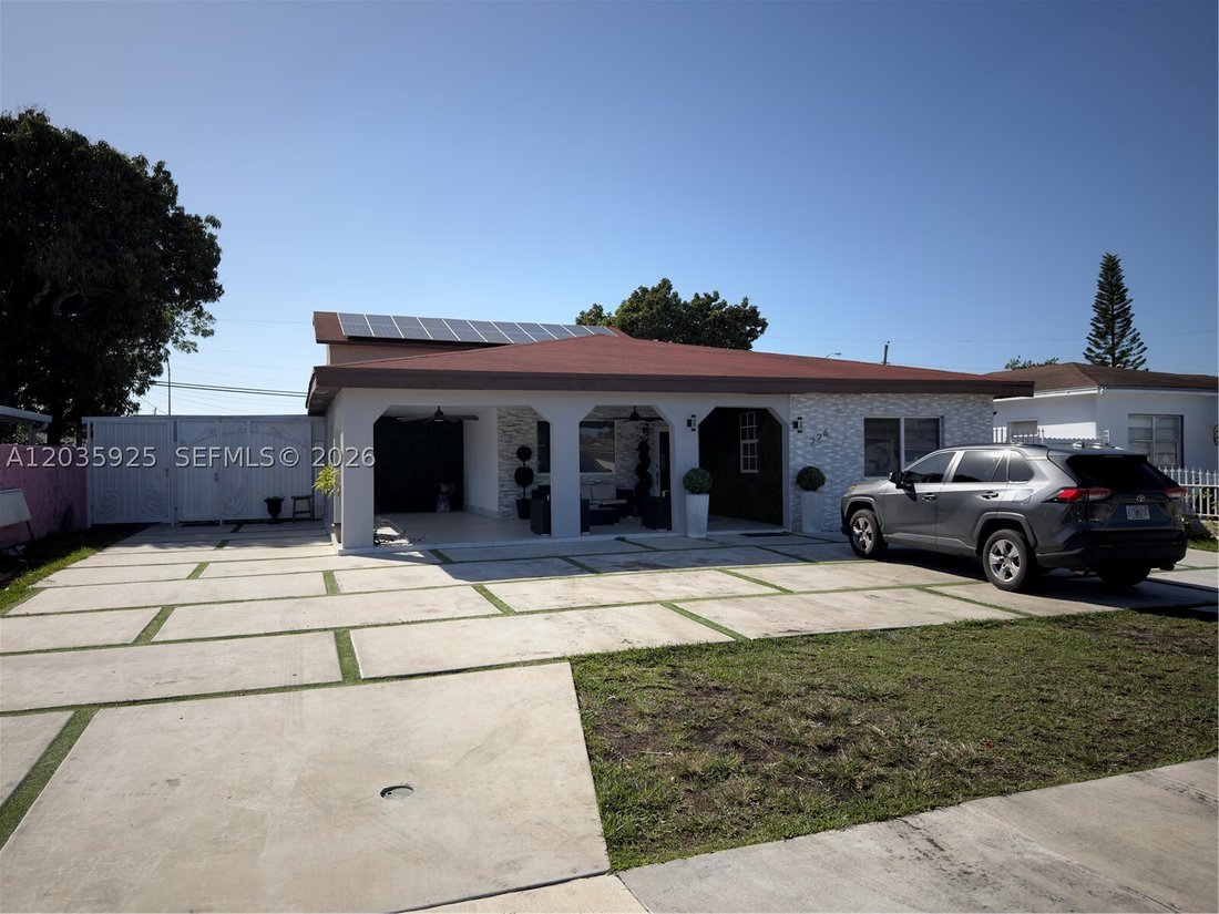 House in Hialeah, Florida, United States 3 - 18152574