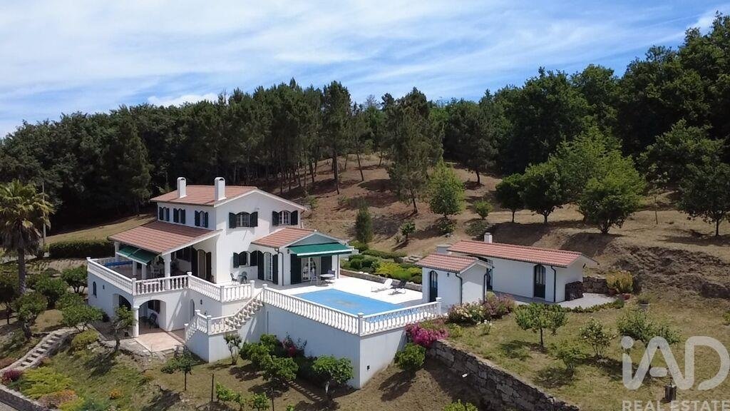 Townhouse in Ferreira de Aves, Viseu District, Portugal 2 - 18153608