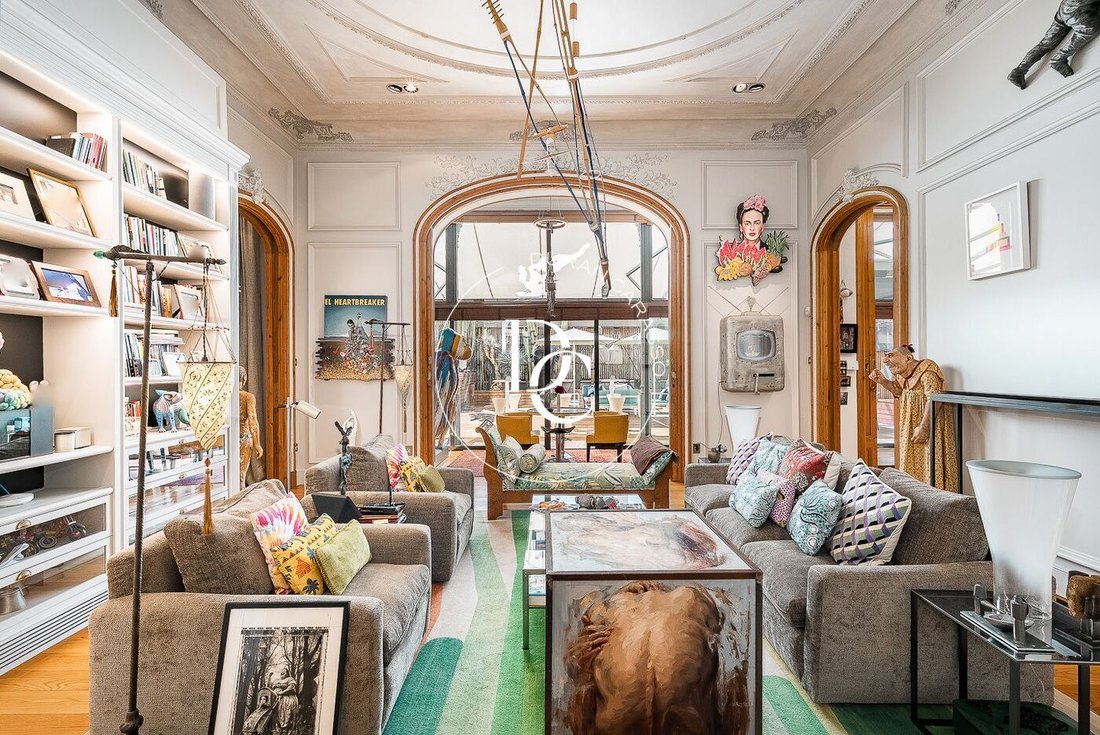 Apartment in Eixample, Barcelona, Spain 4 - 18153209