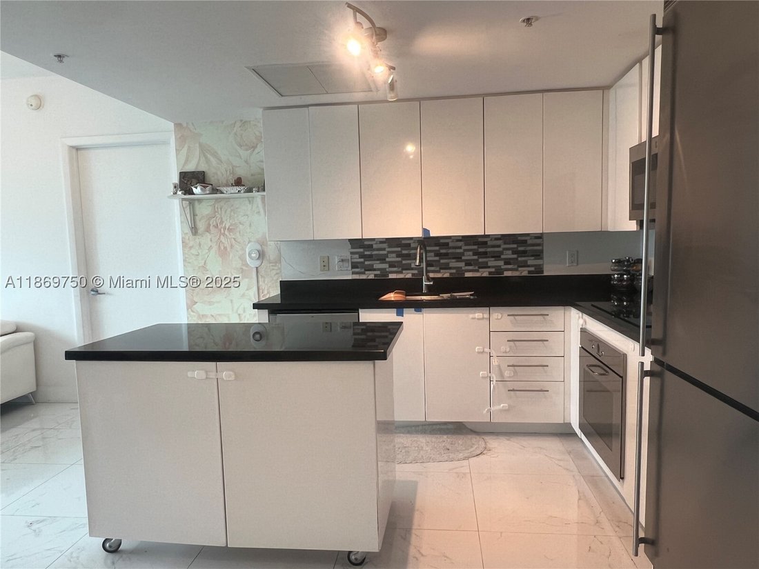 Condo in Miami, Florida, United States 5 - 17201982