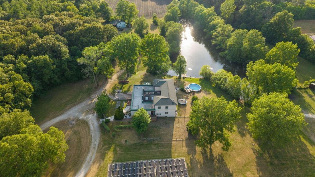 House in Demotte, Indiana, United States 1 - 18153088