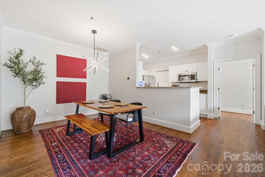 Condo in Charlotte, North Carolina, United States 5 - 18153696