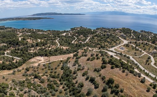 Land in Koinotita Kranidiou, Kranidi, Greece 1