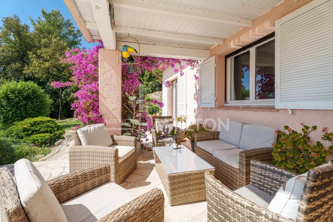 Villa in Grasse, Provence-Alpes-Côte d'Azur, Frankreich 1 - 18153325