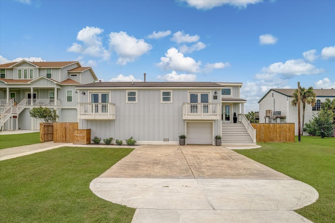 House in Galveston, Texas, United States 3 - 18152777