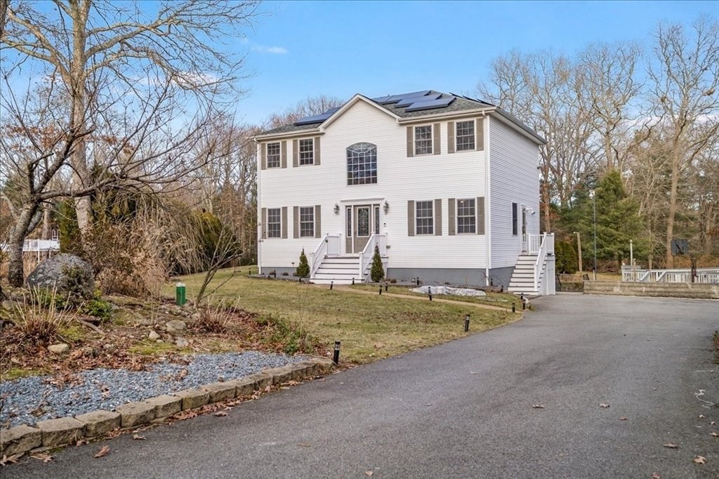 House in Dartmouth, Massachusetts, United States 2 - 18152499