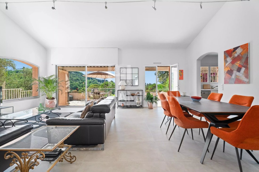Villa in Grasse, Provence-Alpes-Côte d'Azur, Frankreich 4 - 18153325