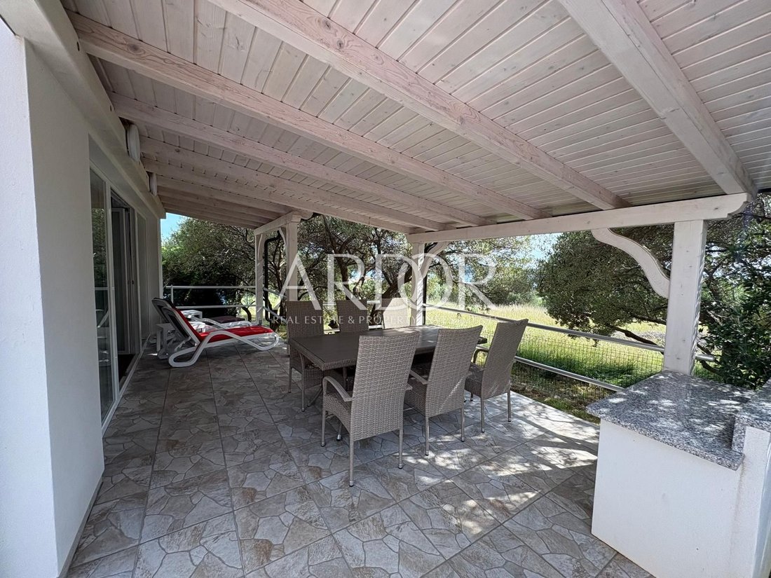 House in Banjol, Primorje-Gorski Kotar County, Croatia 2 - 18153048