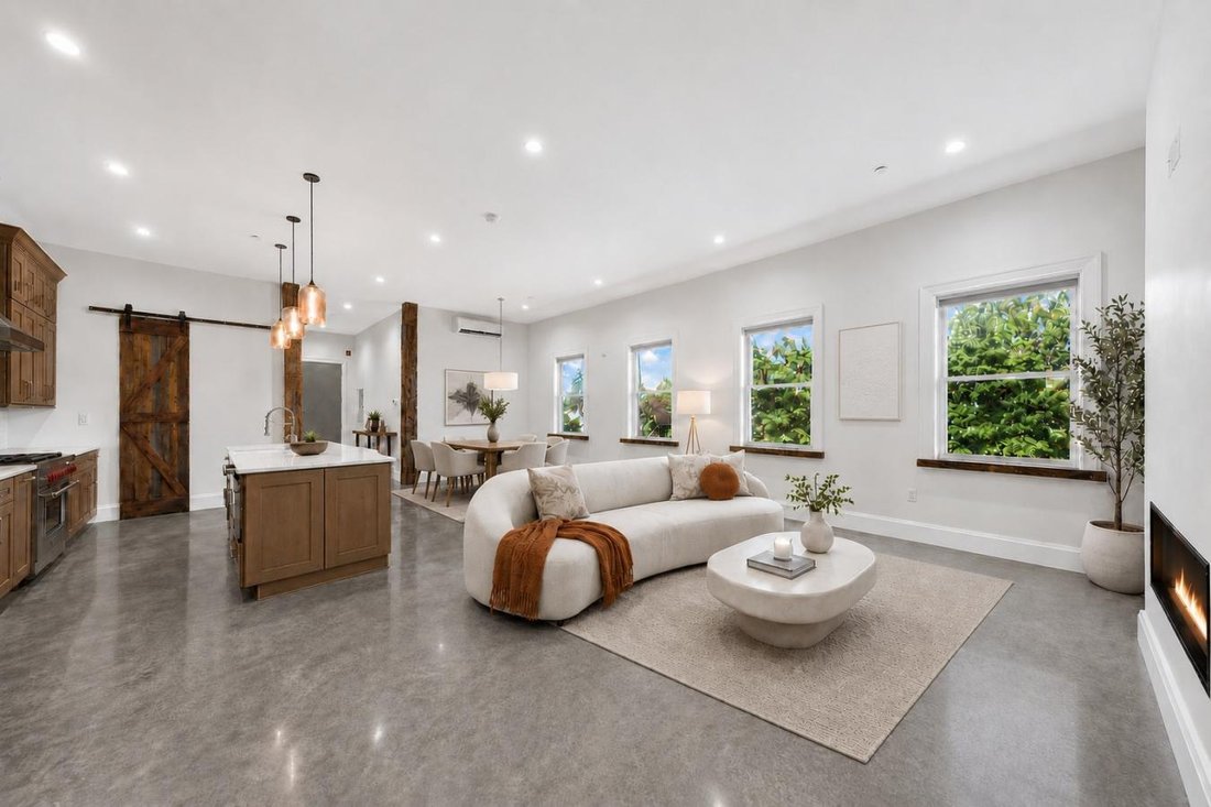 House in Beacon, New York, United States 1 - 18153121