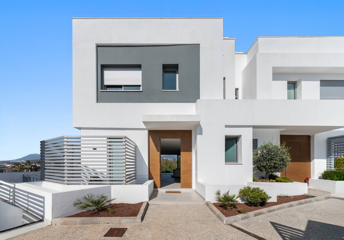 Villa in Marbella, Andalusia, Spain 3 - 18153032