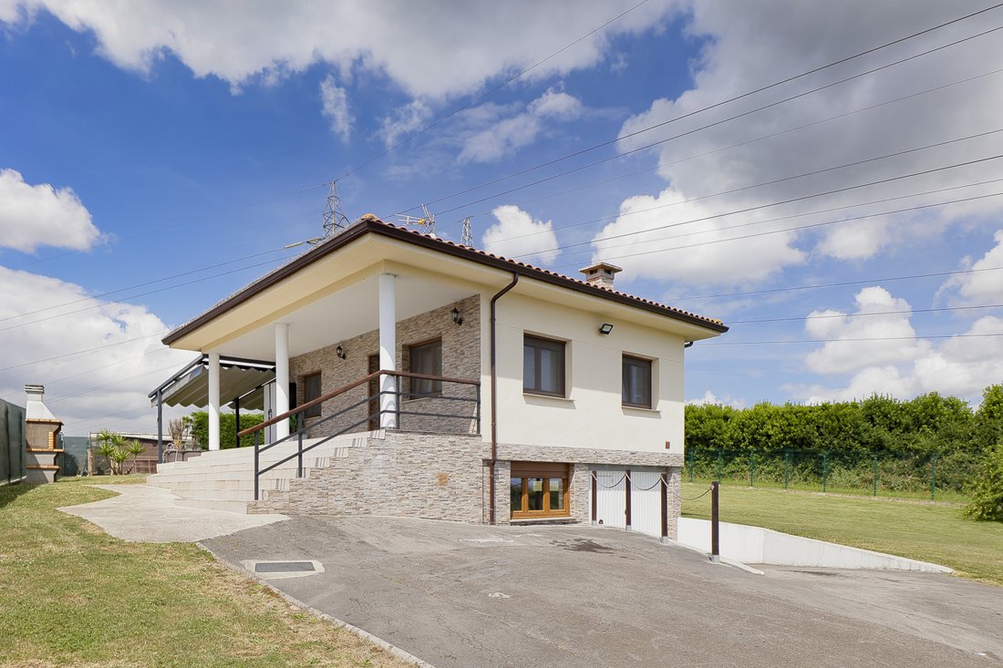 House in Gijon / Xixon, Asturias, Spain 1 - 18152953