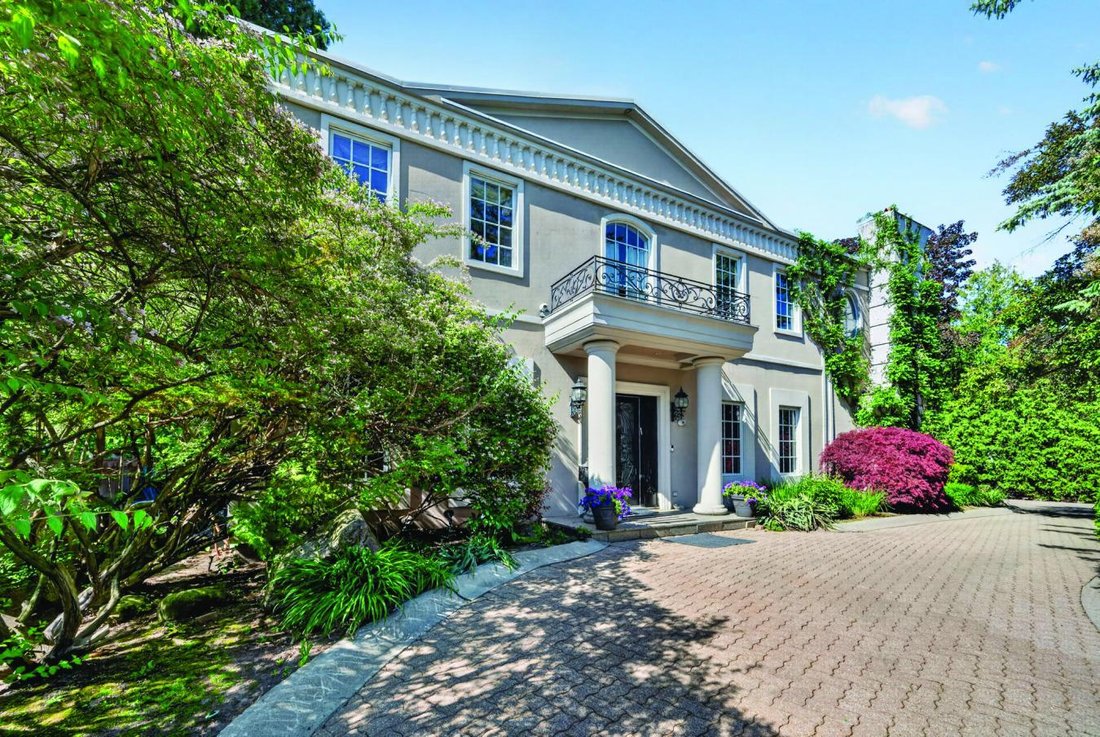 House in Toronto, Ontario, Canada 1 - 18153000
