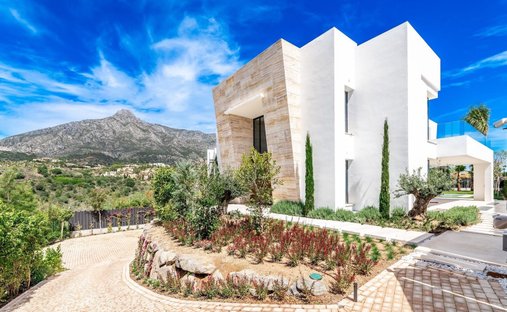 Villa in Marbella, Andalusia, Spain 1
