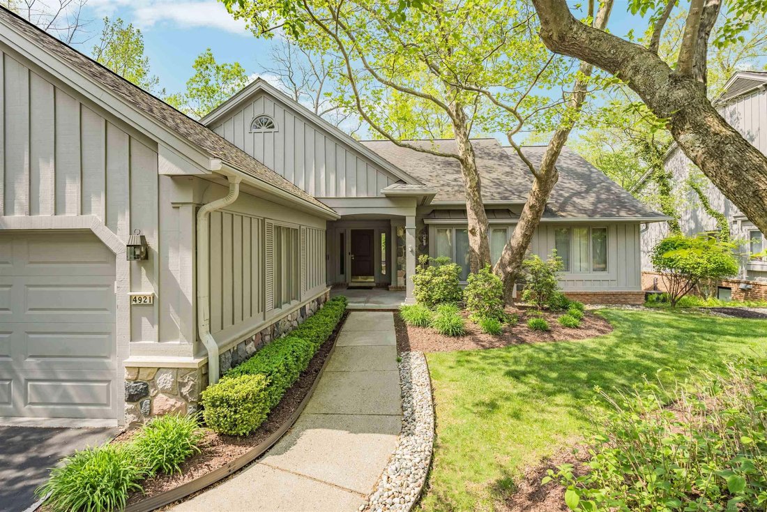 Condo in Orchard Lake Village, Michigan, United States 2 - 18153544