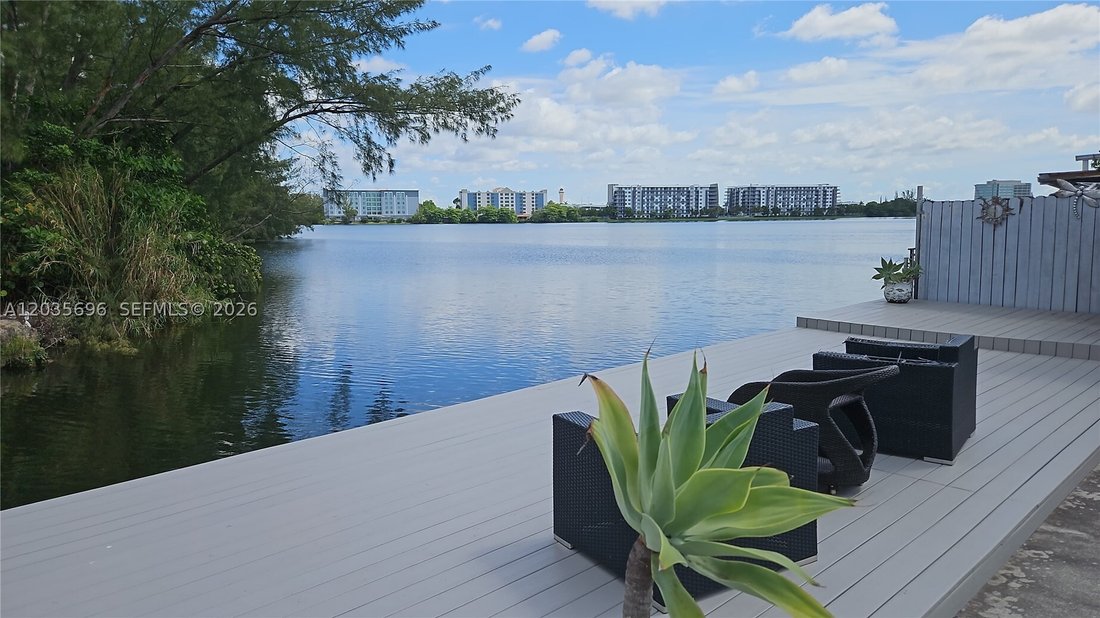House in Miami, Florida, United States 5 - 18152579