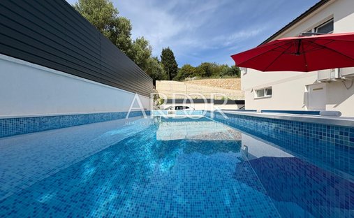 House in Banjol, Primorje-Gorski Kotar County, Croatia 1