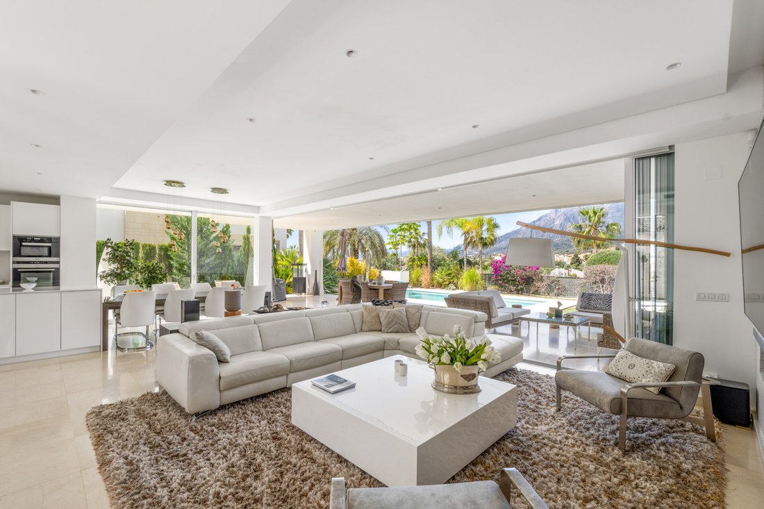 Villa in Marbella, Andalusia, Spain 2 - 18153028