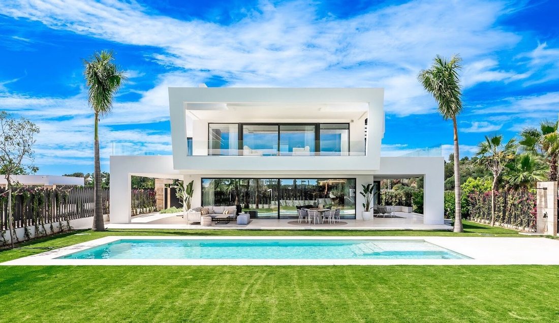 Villa in Marbella, Andalusia, Spain 2 - 18153029