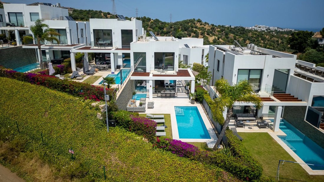 Villa in Marbella, Andalusia, Spain 3 - 18153031