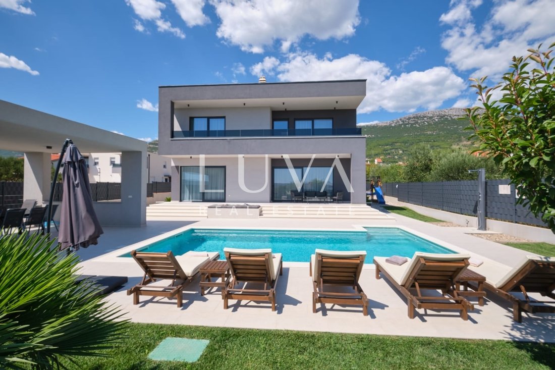 Villa in Kastel Stari, Split-Dalmatia County, Croatia 2 - 18153046